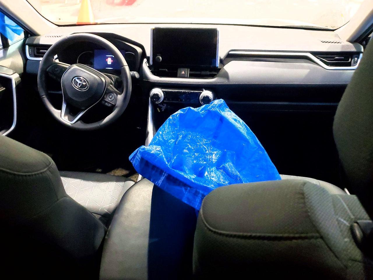 2023 Toyota Rav4 Hybrid Xle - zdjęcie 8