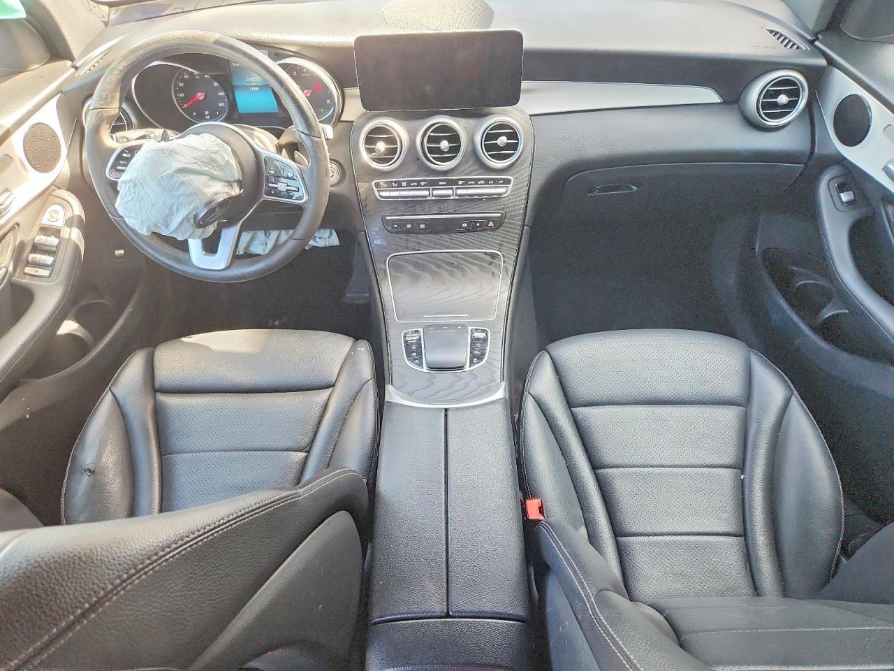 2021 Mercedes-Benz Glc 300 - zdjęcie 8