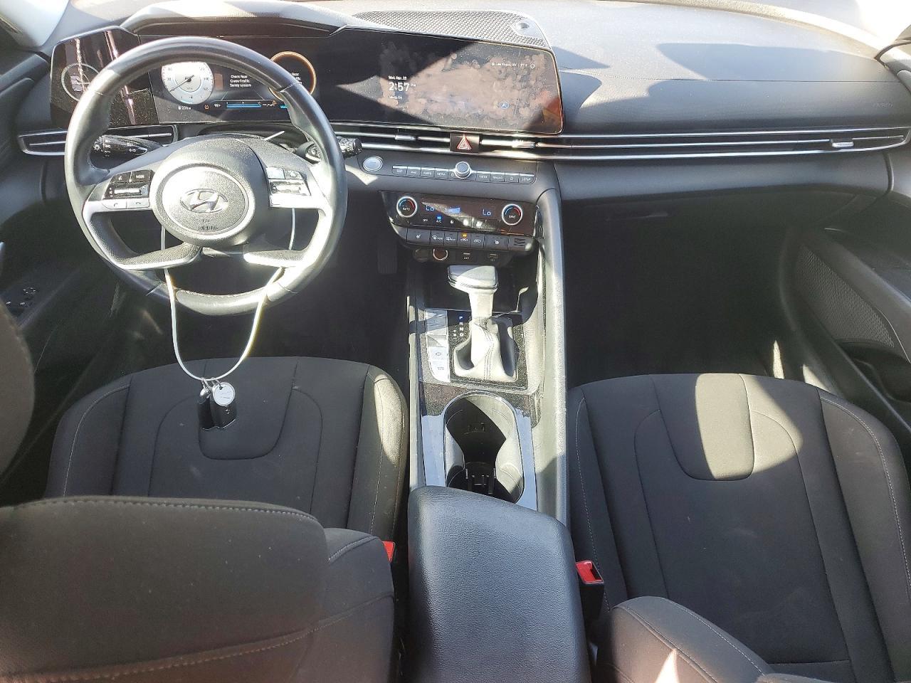 2023 Hyundai Elantra Sel - zdjęcie 8