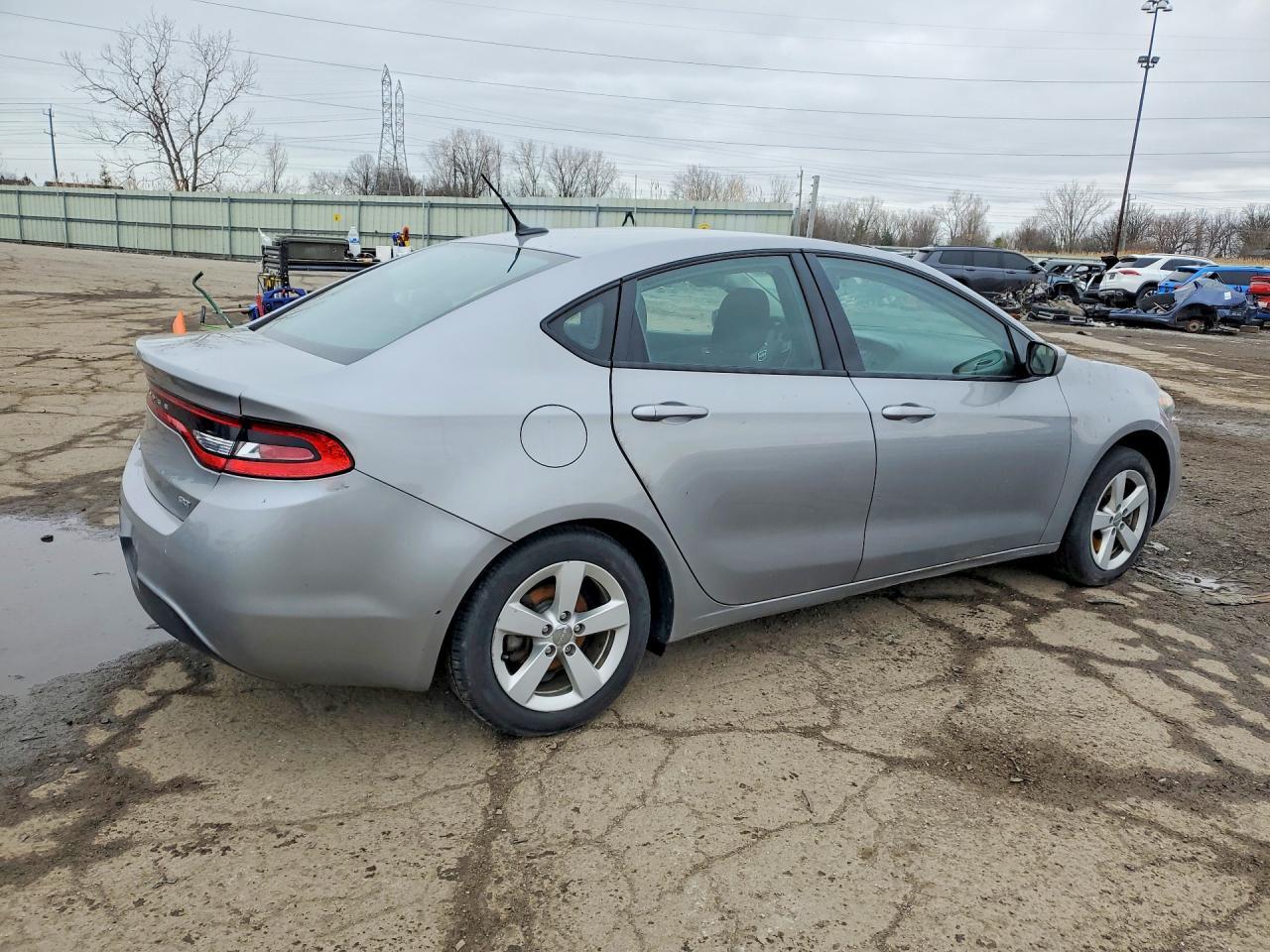 2016 Dodge Dart Sxt - zdjęcie 3