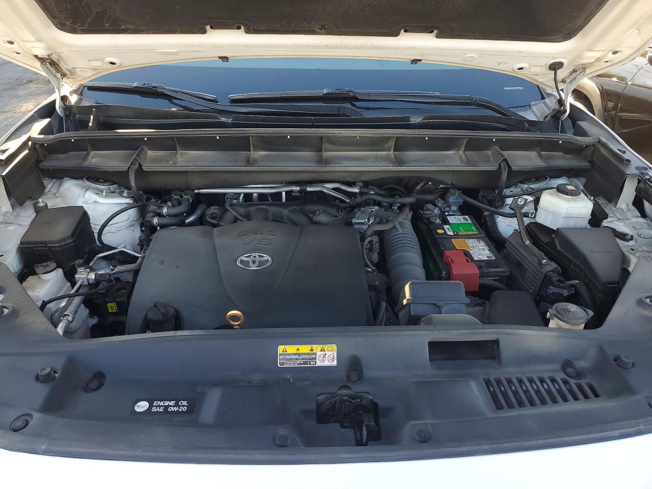 2021 Toyota Highlander Le - zdjęcie 12