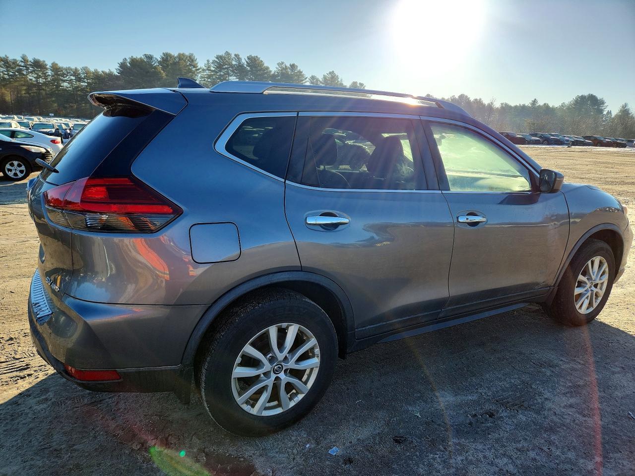 2017 Nissan Rogue Sv - zdjęcie 3