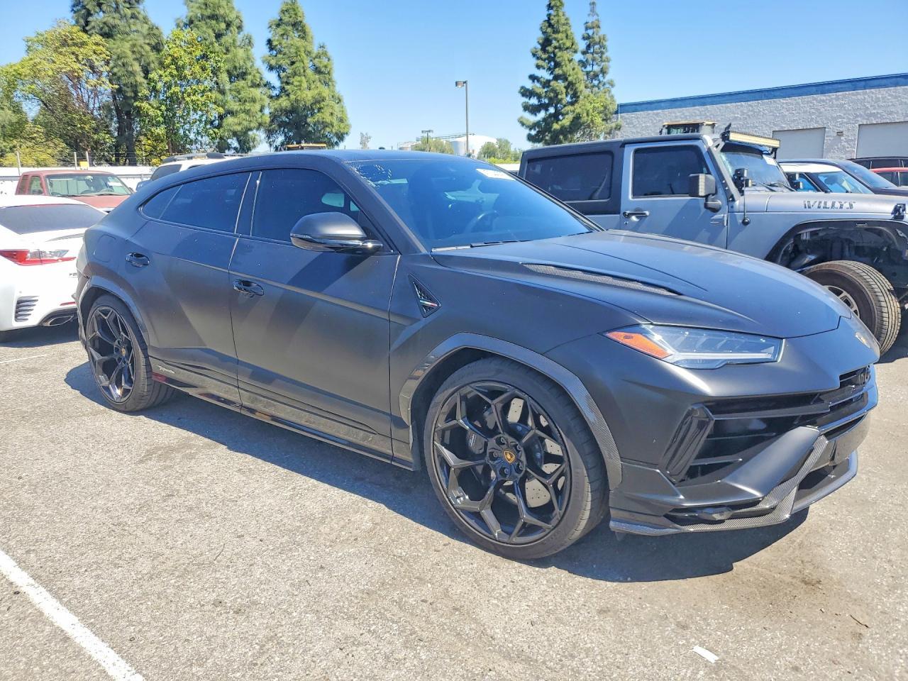 2023 Lamborghini Urus Performante - zdjęcie 4