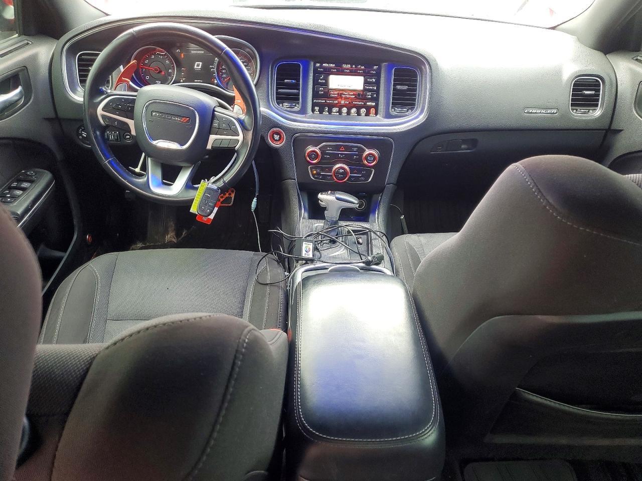 2017 Dodge Charger Sxt - zdjęcie 8