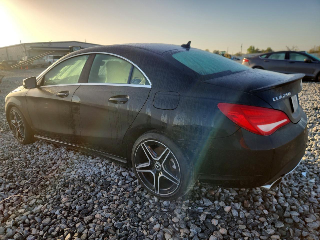 2014 Mercedes-Benz Cla 250 - zdjęcie 2