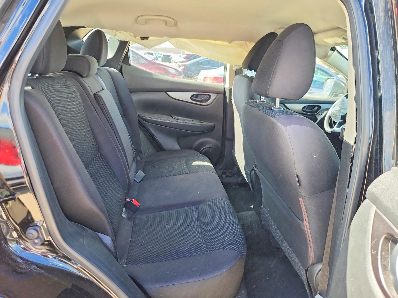 2018 Nissan Rogue Sport S - zdjęcie 10