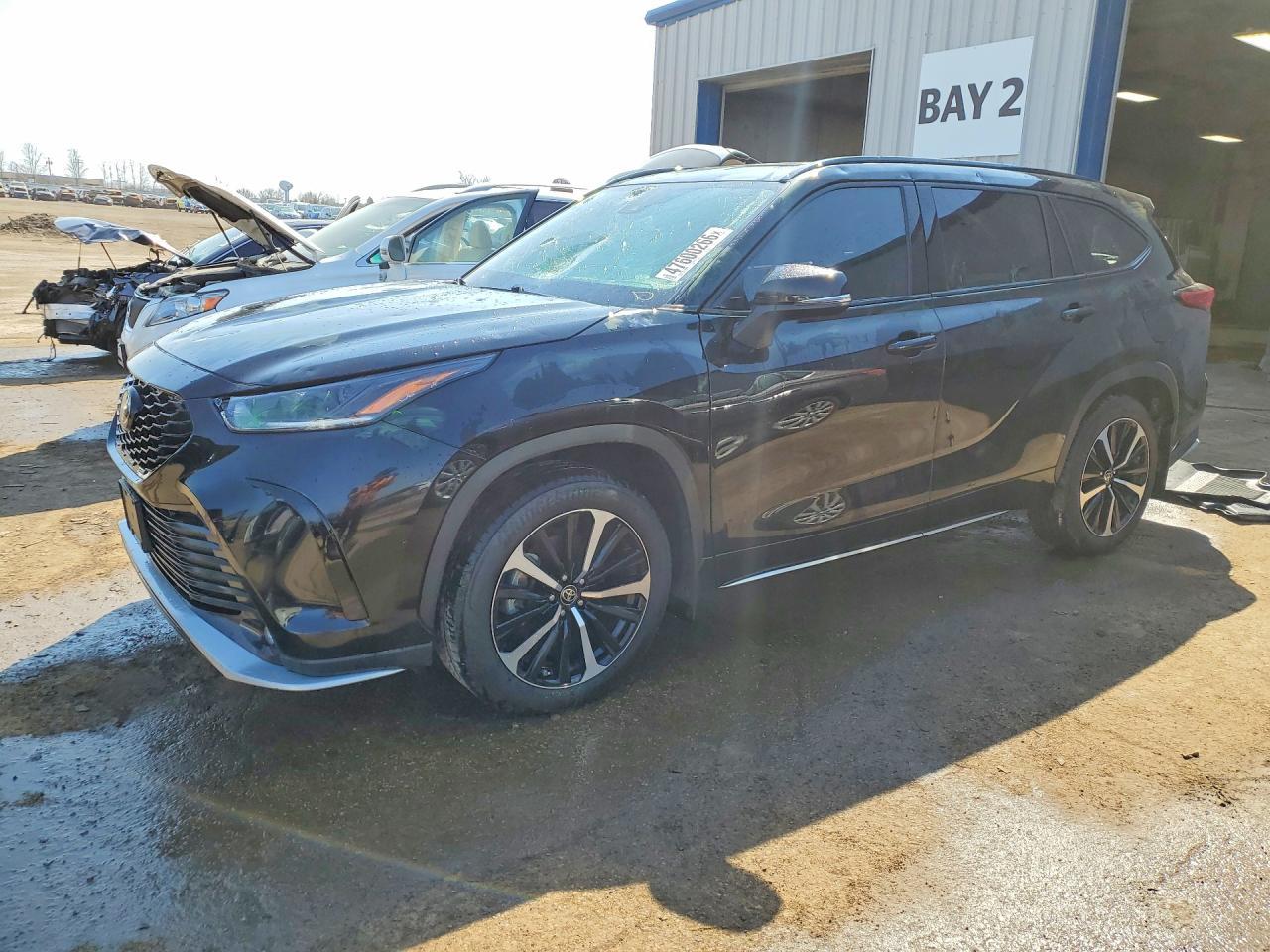 2021 Toyota Highlander Xse - zdjęcie główne