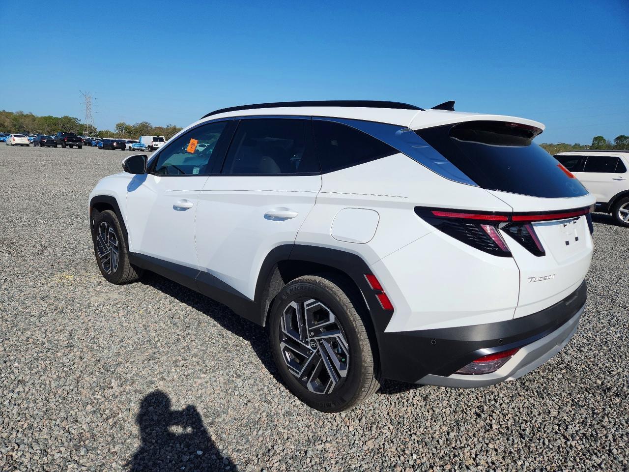2025 Hyundai Tucson Hybrid Limited - zdjęcie 2