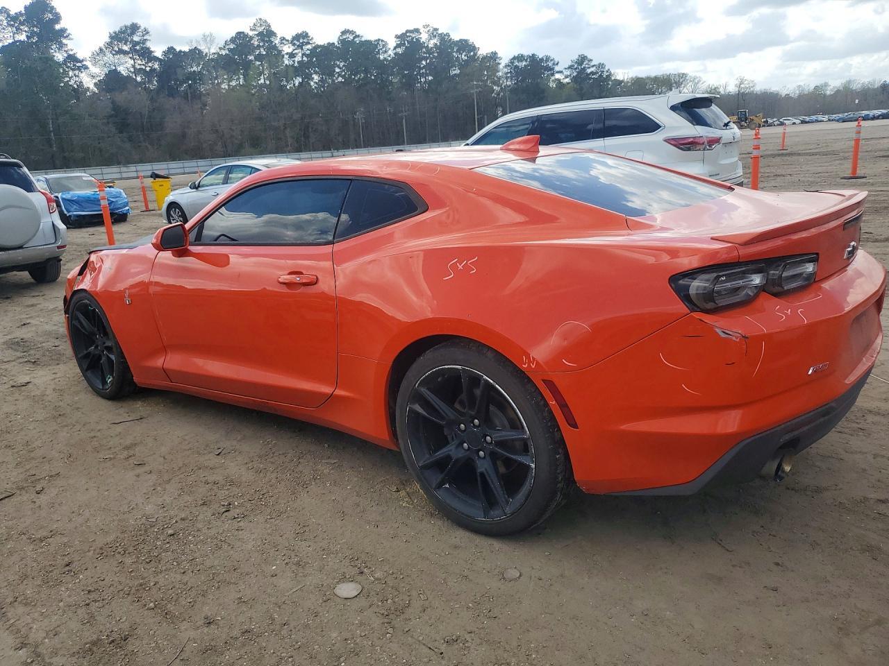 2019 Chevrolet Camaro Ls - zdjęcie 2