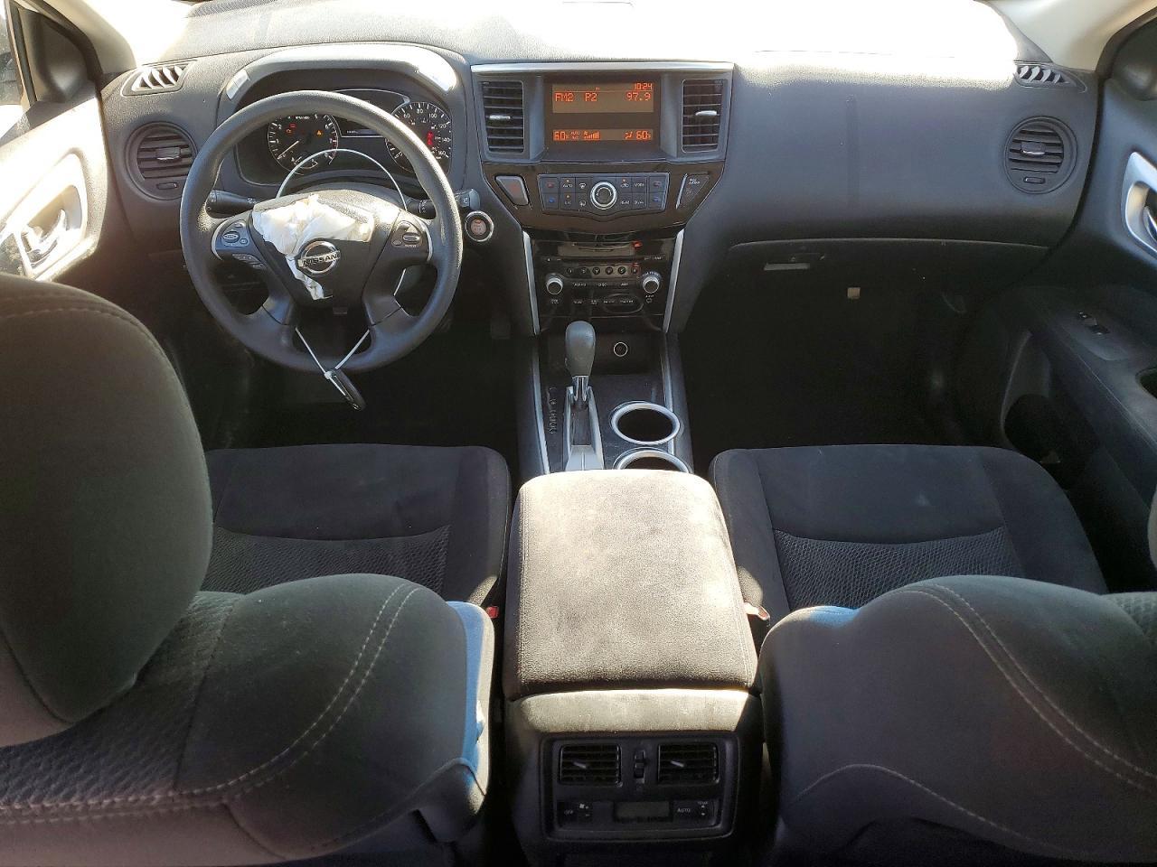 2016 Nissan Pathfinder S - zdjęcie 8