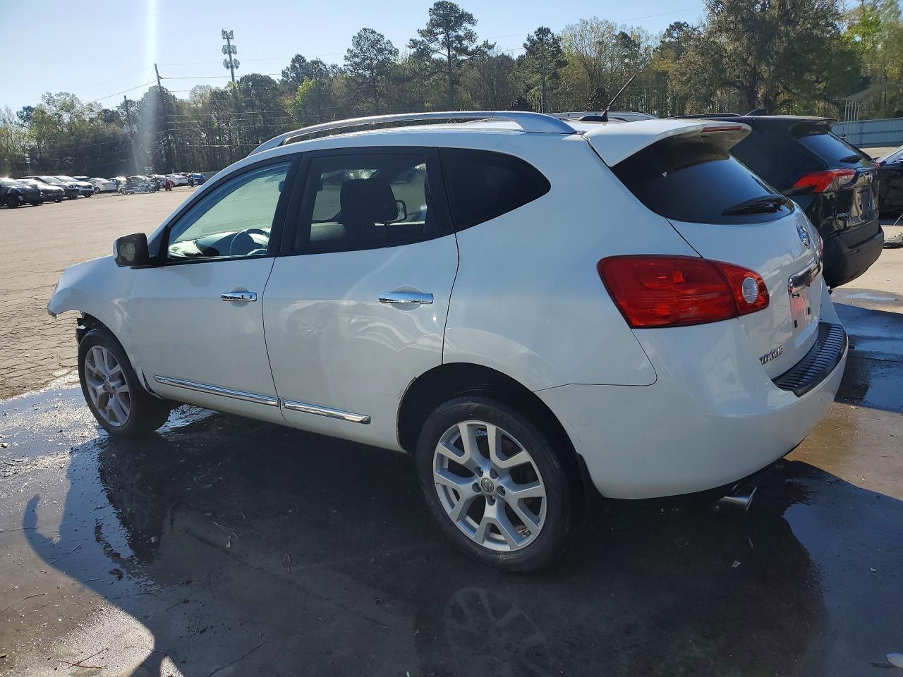 2013 Nissan Rogue S - zdjęcie 2