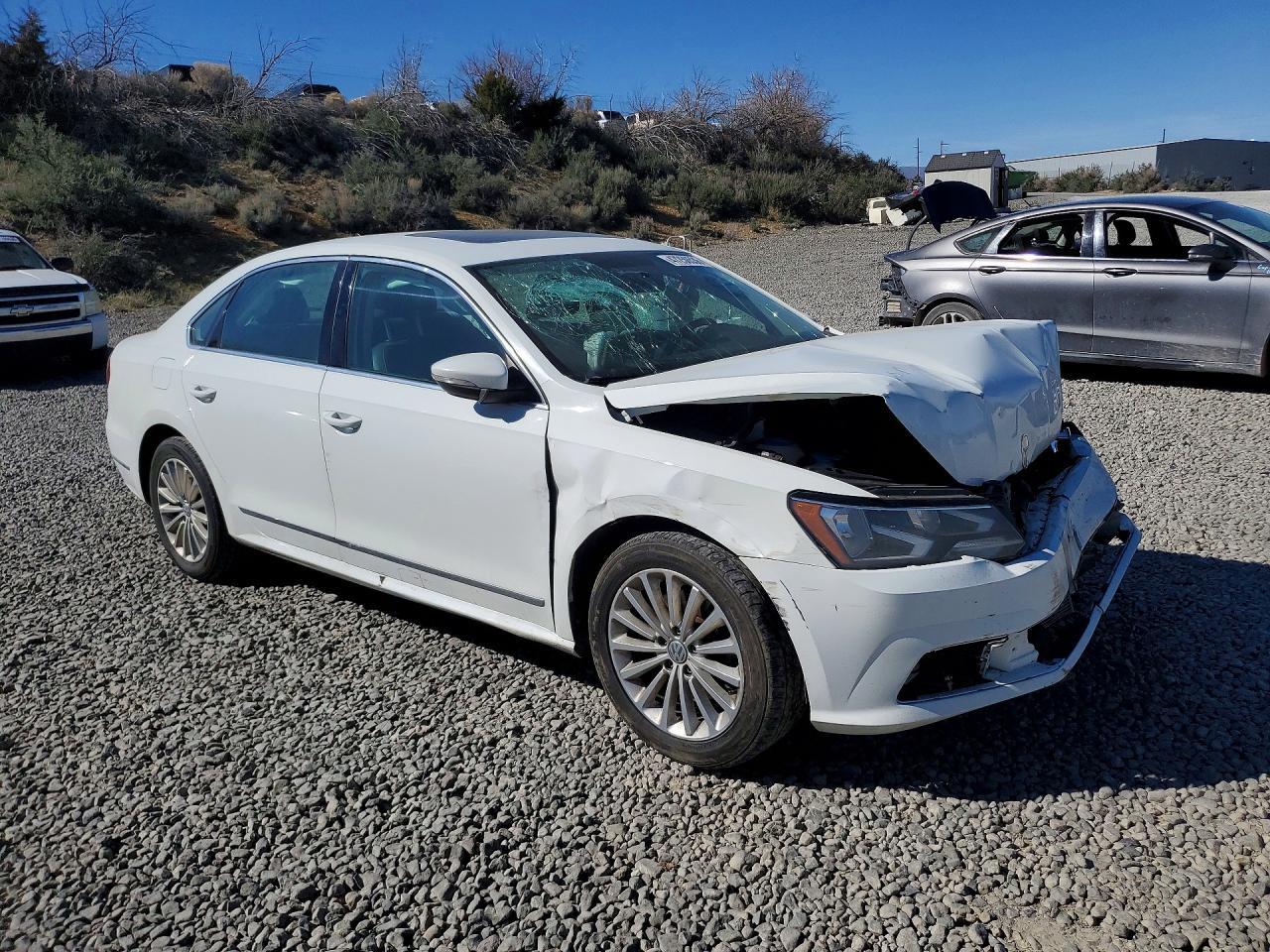 2017 Volkswagen Passat Se - zdjęcie 4