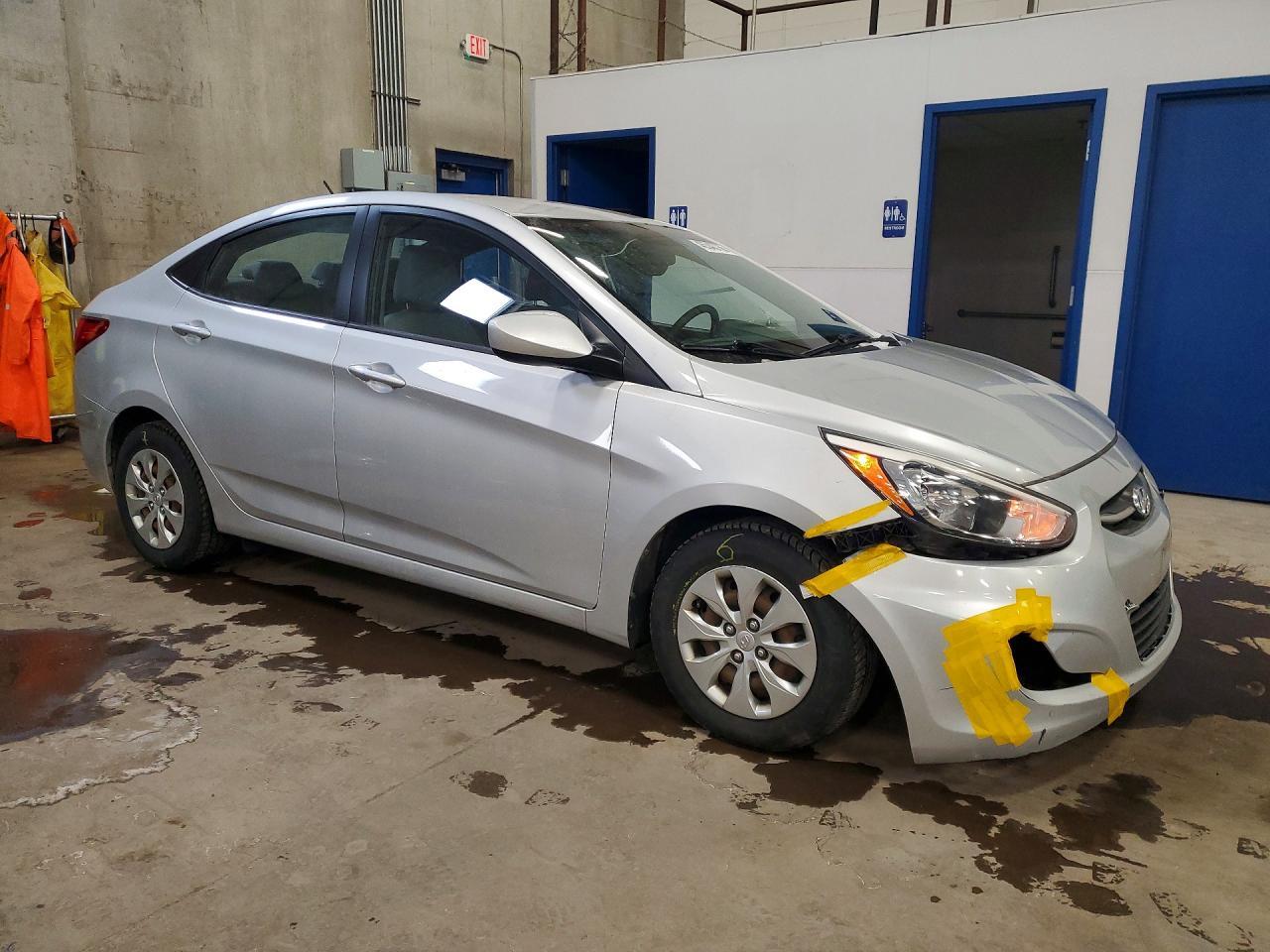 2015 Hyundai Accent Gls - zdjęcie 4