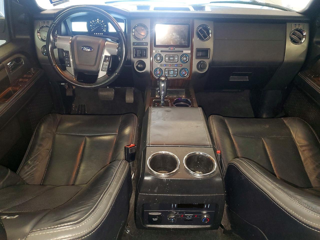 2017 Ford Expedition Platinum - zdjęcie 8