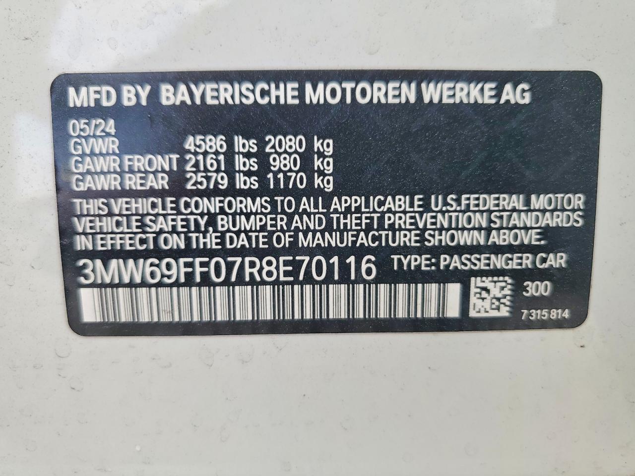 2024 BMW 330I - zdjęcie 12