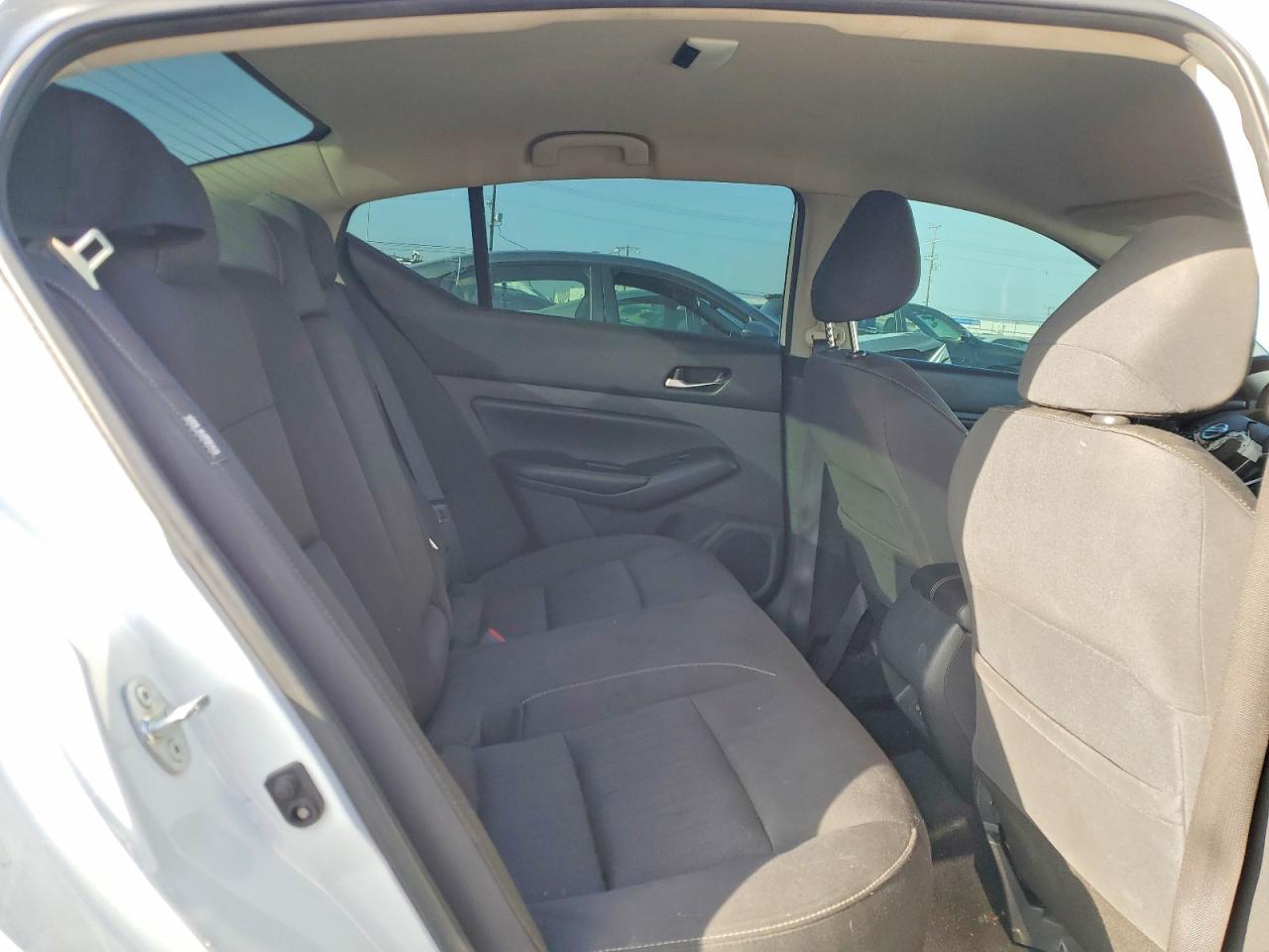 2019 Nissan Altima 2.5 S - zdjęcie 10