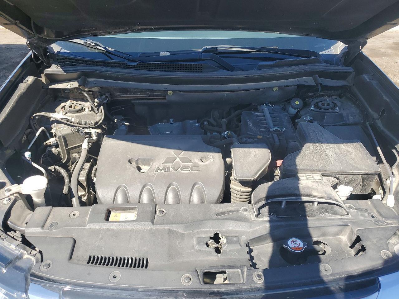 2017 Mitsubishi Outlander Se - zdjęcie 12