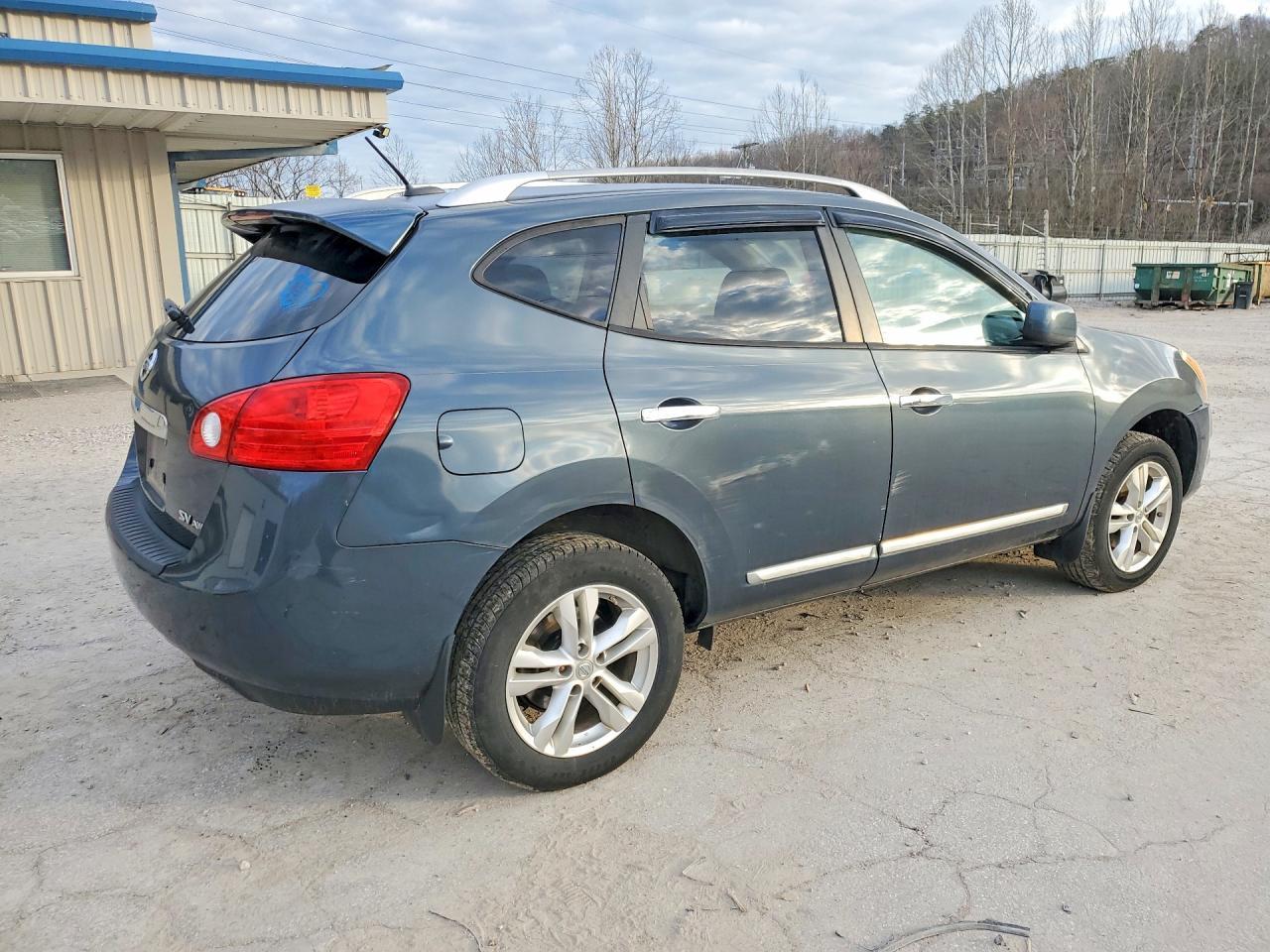 2013 Nissan Rogue S - zdjęcie 3