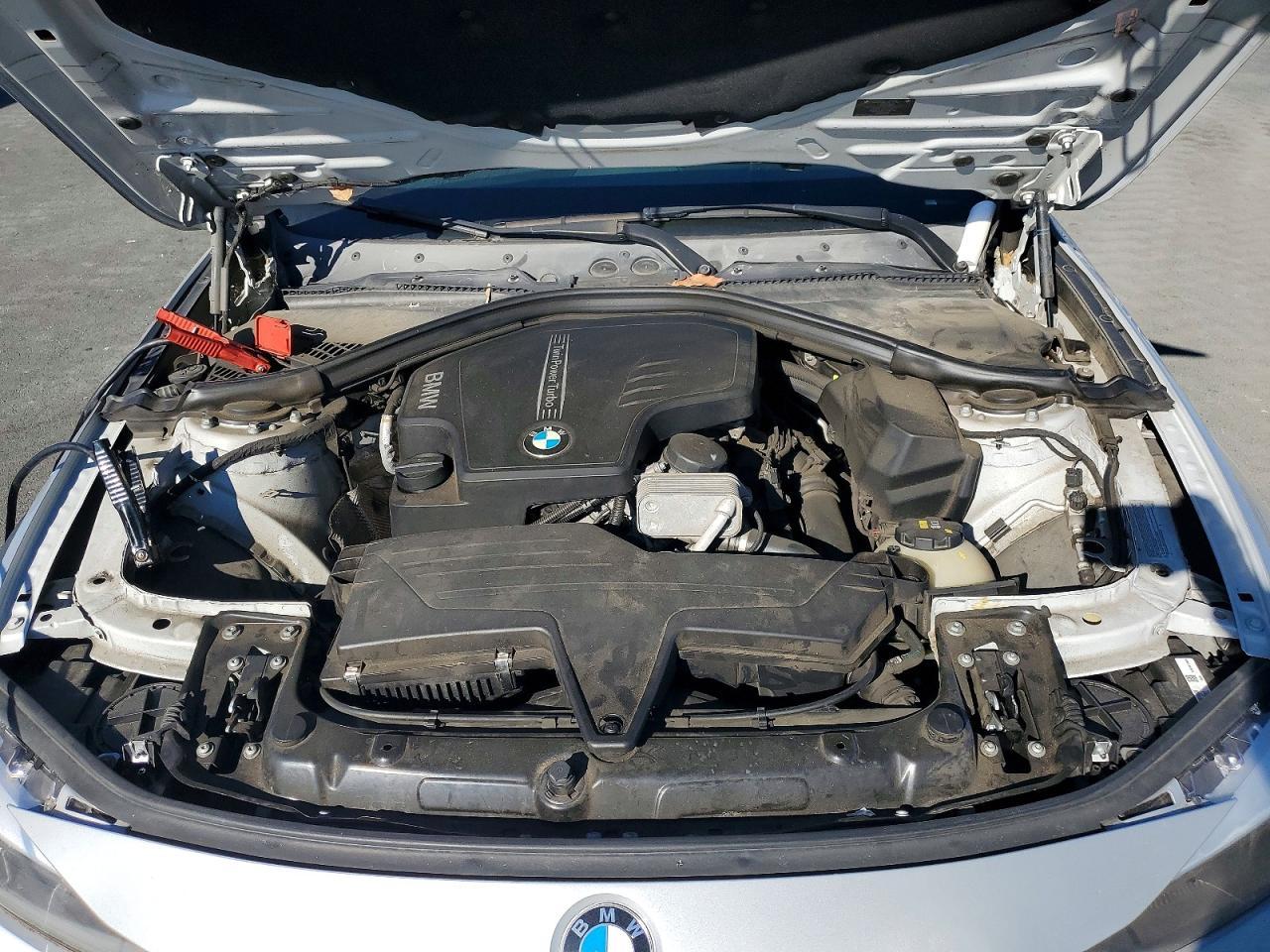 2015 BMW 320 I - zdjęcie 11