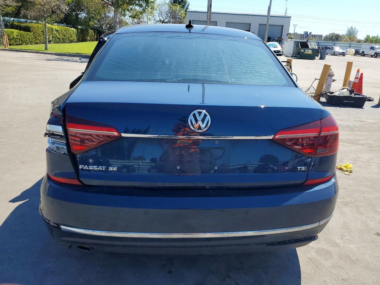 2018 Volkswagen Passat Se - zdjęcie 6