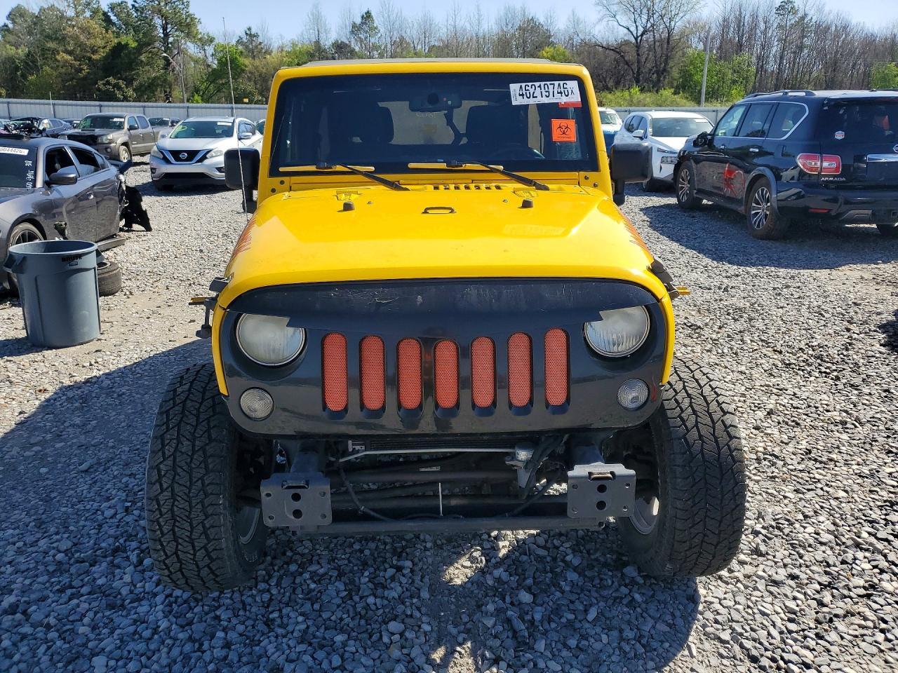 2015 Jeep Wrangler Unlimited Sahara - zdjęcie 5