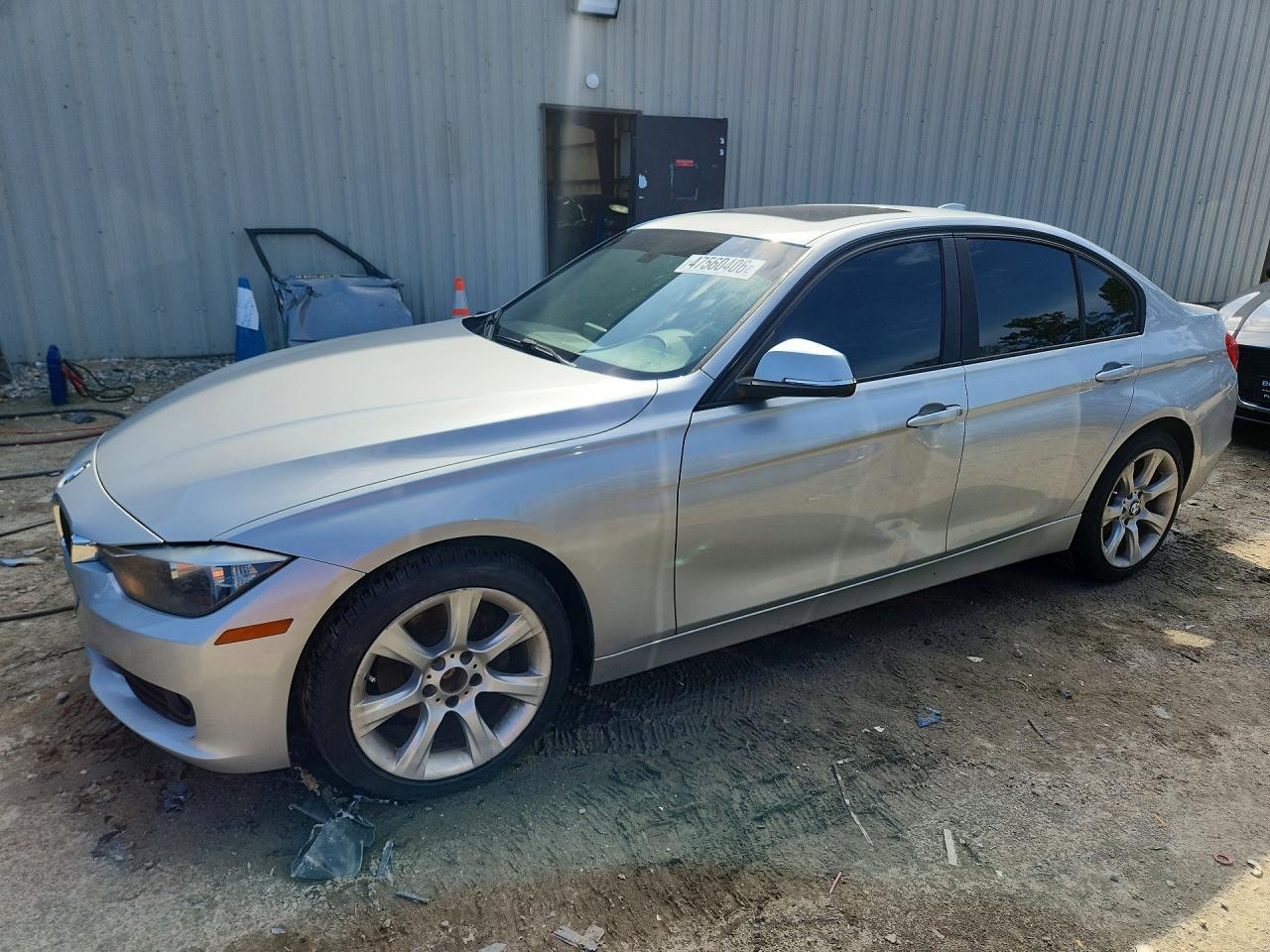 2013 BMW 320 I xDrive - zdjęcie główne
