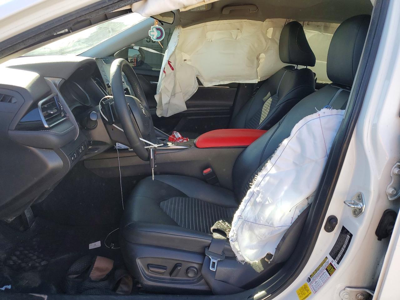 2023 Toyota Camry Se - zdjęcie 7