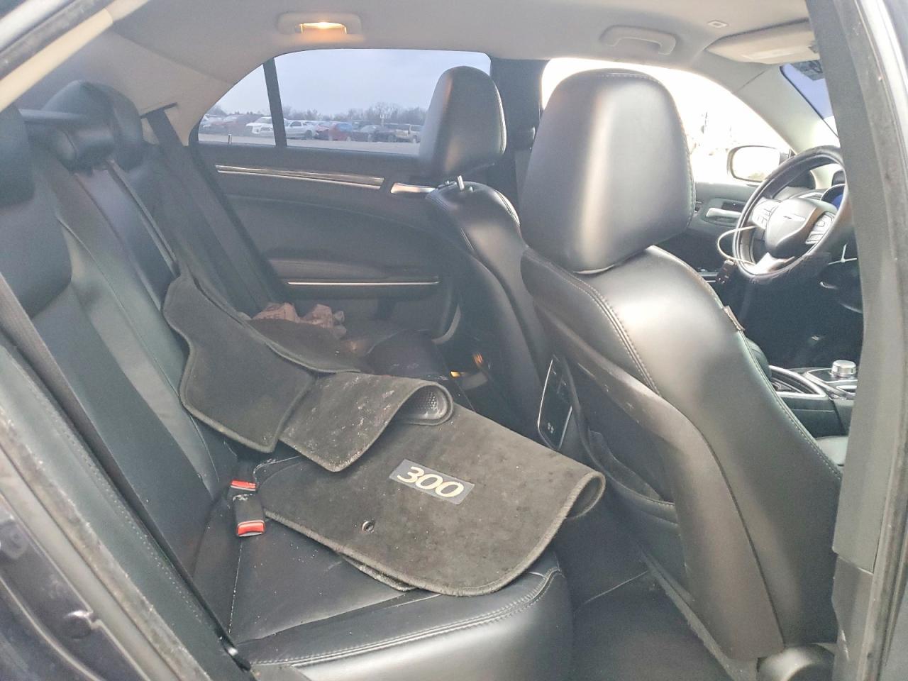 2017 Chrysler 300 Limited - zdjęcie 10