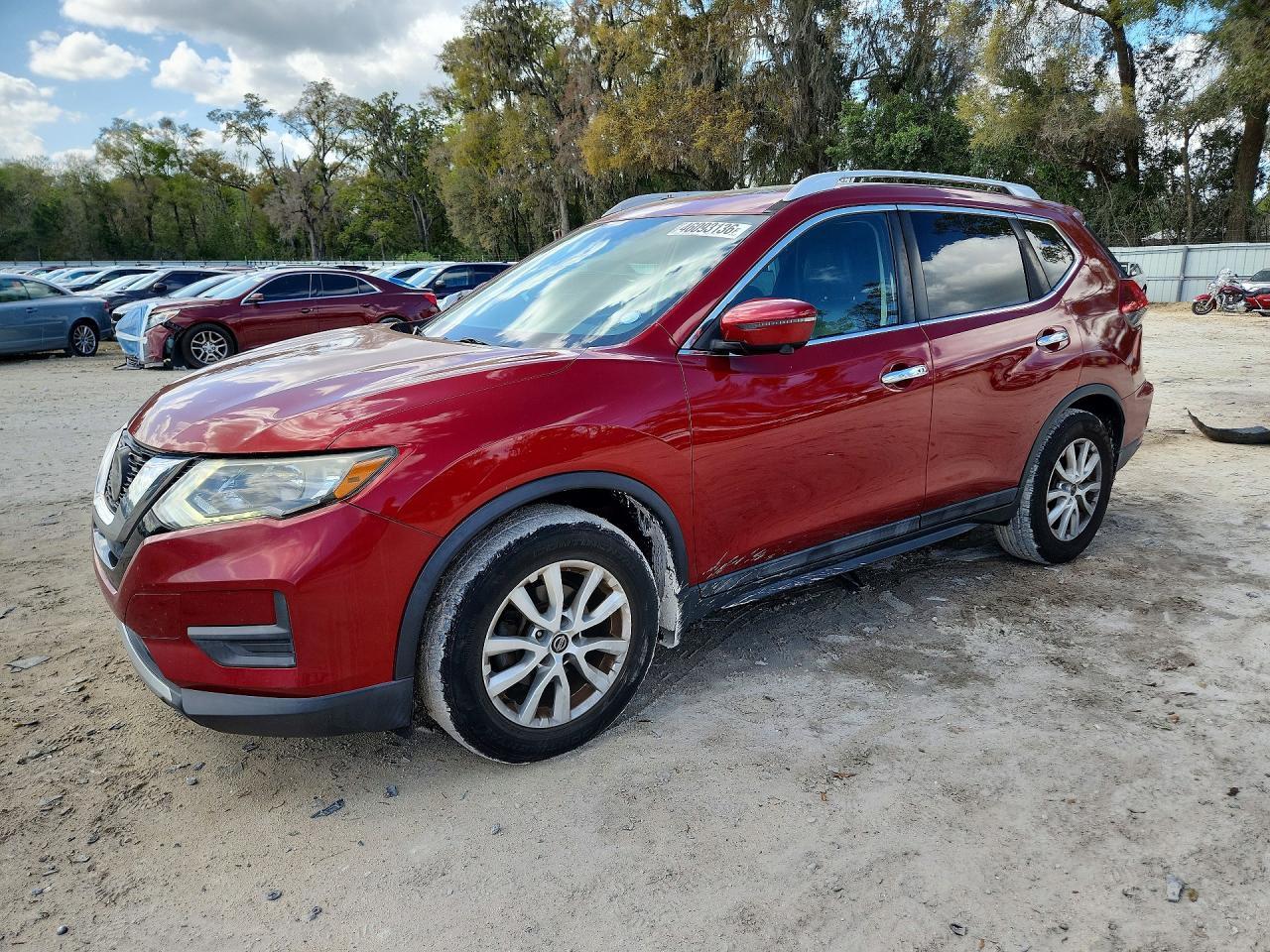 2018 Nissan Rogue Sv - zdjęcie główne