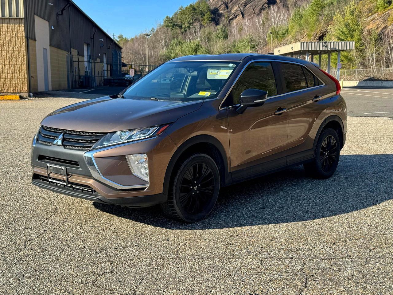 2019 Mitsubishi Eclipse Cross Le - zdjęcie 2