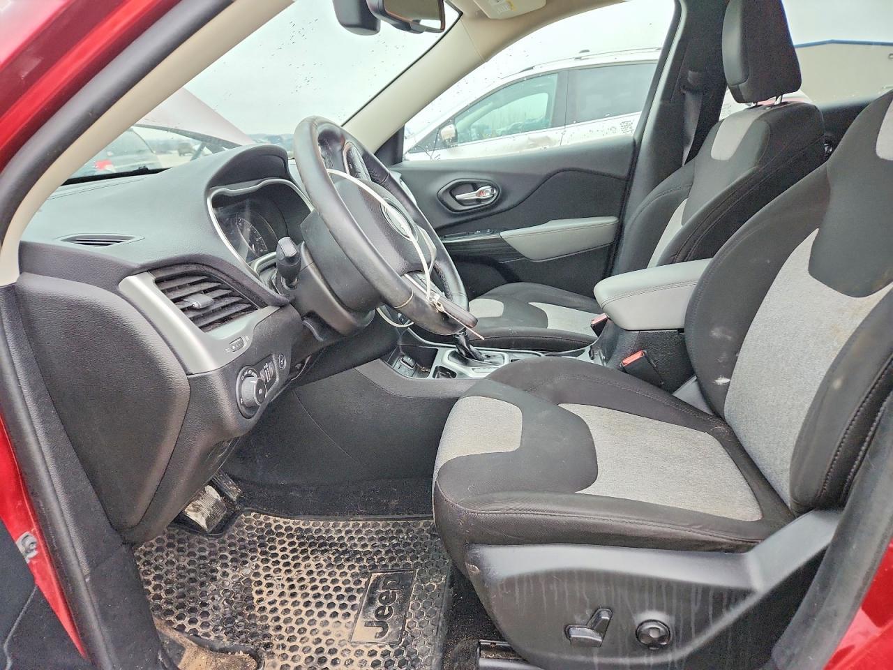 2014 Jeep Comanche - zdjęcie 7