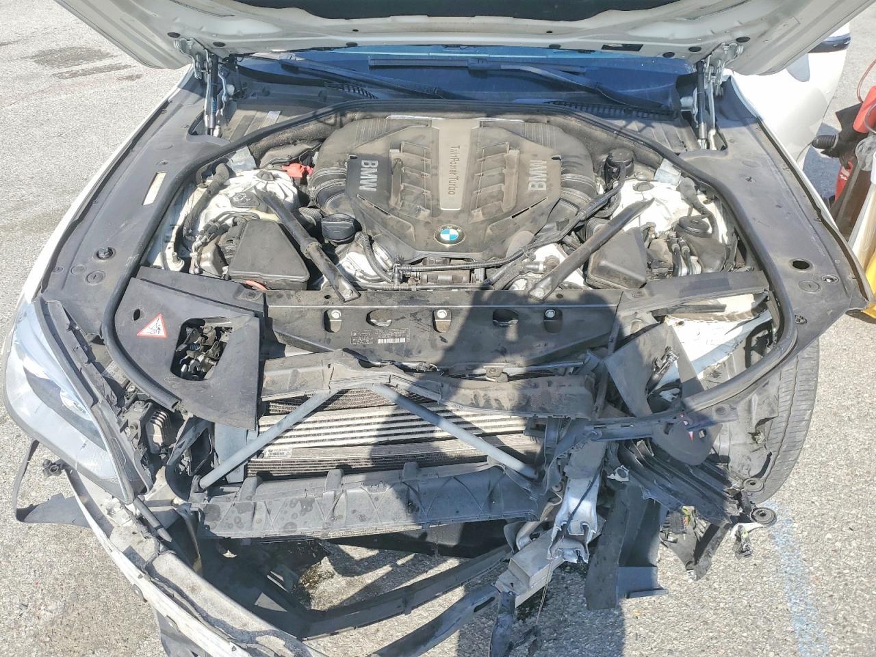 2014 BMW 750 Lxi - zdjęcie 11
