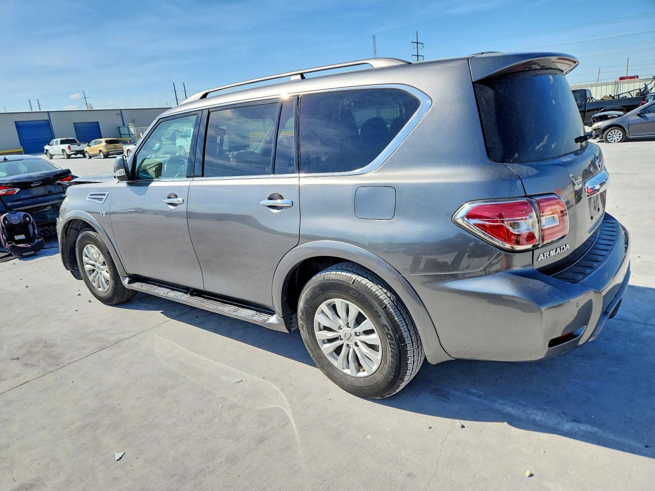 2019 Nissan Armada Sv - zdjęcie 2
