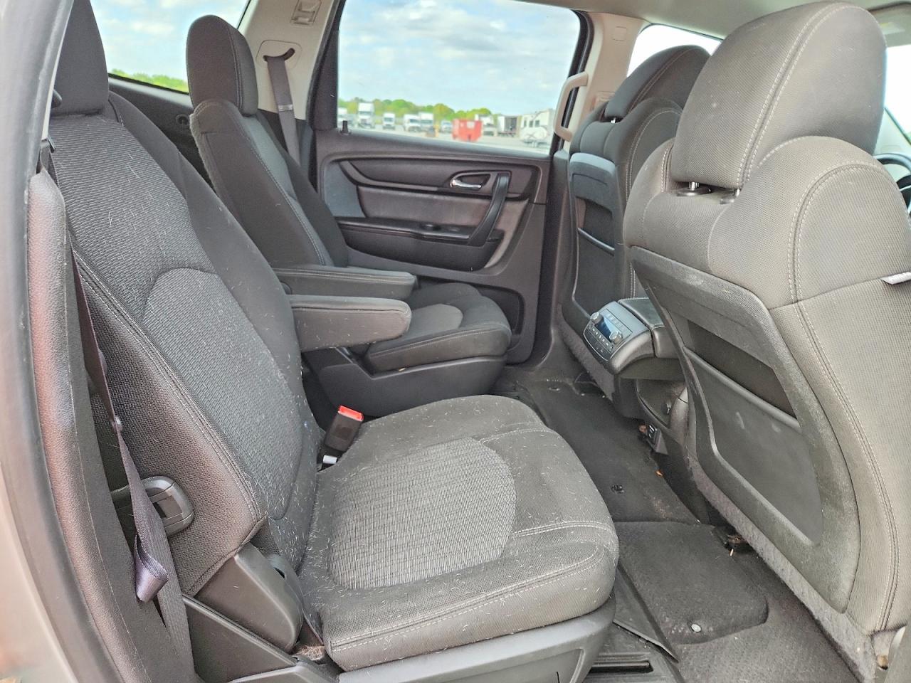 2015 Chevrolet Traverse Lt - zdjęcie 11