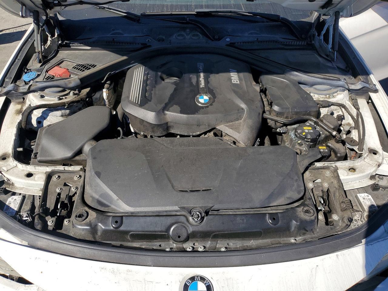 2018 BMW 330 I - zdjęcie 11