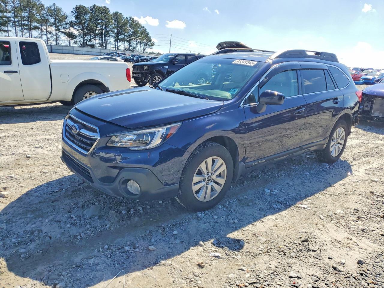 2018 Subaru Outback 2.5I Premium - zdjęcie główne