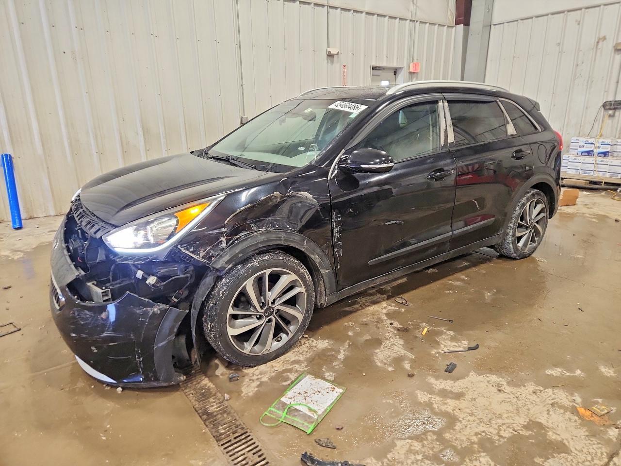 2017 Kia Niro Touring - zdjęcie główne