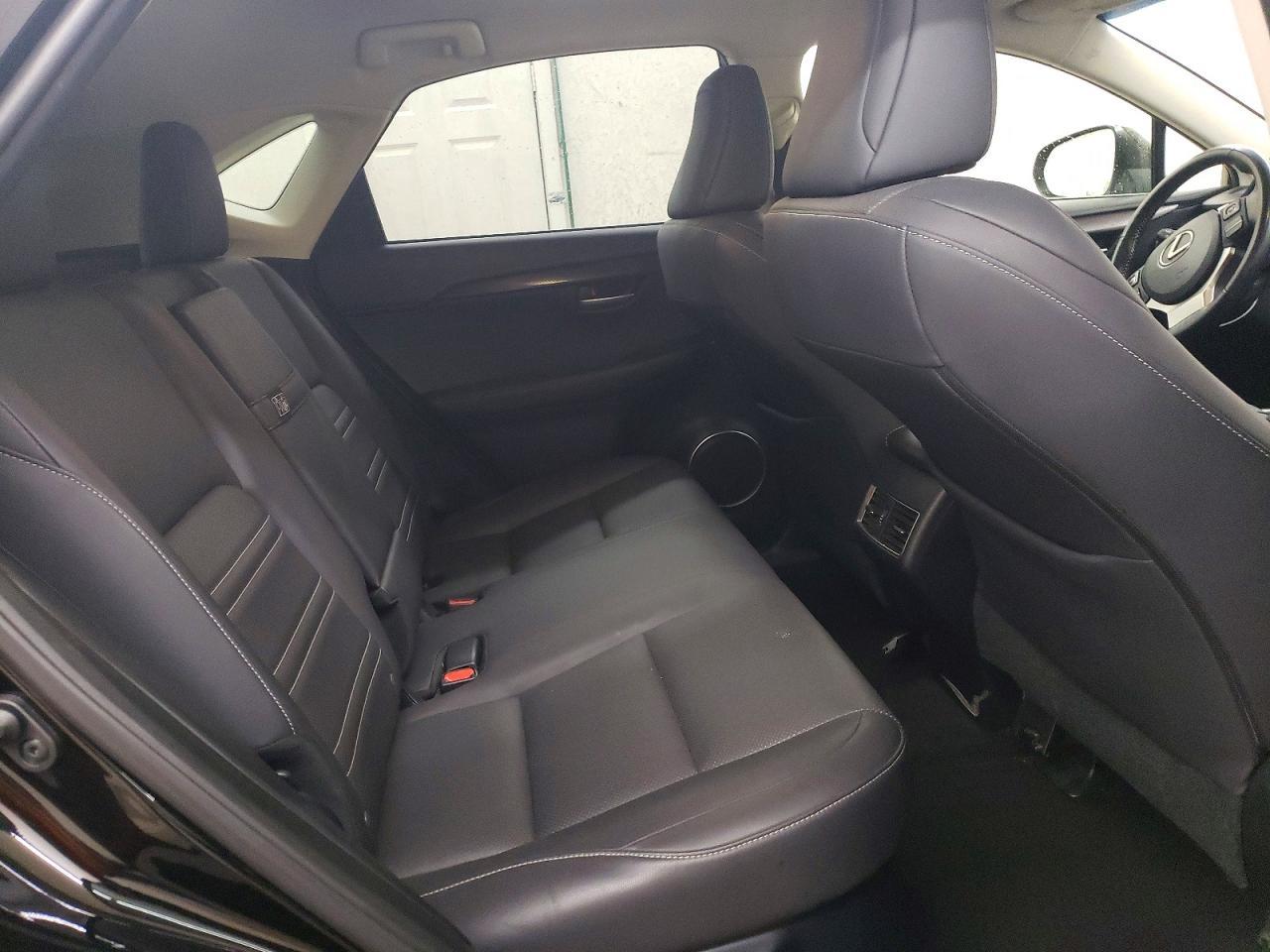 2016 Lexus Nx 200T Base - zdjęcie 11