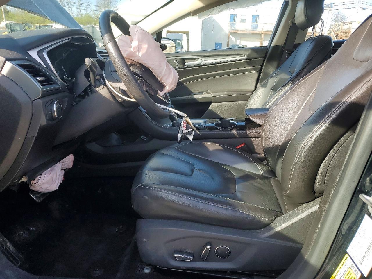 2014 Ford Fusion Titanium - zdjęcie 7