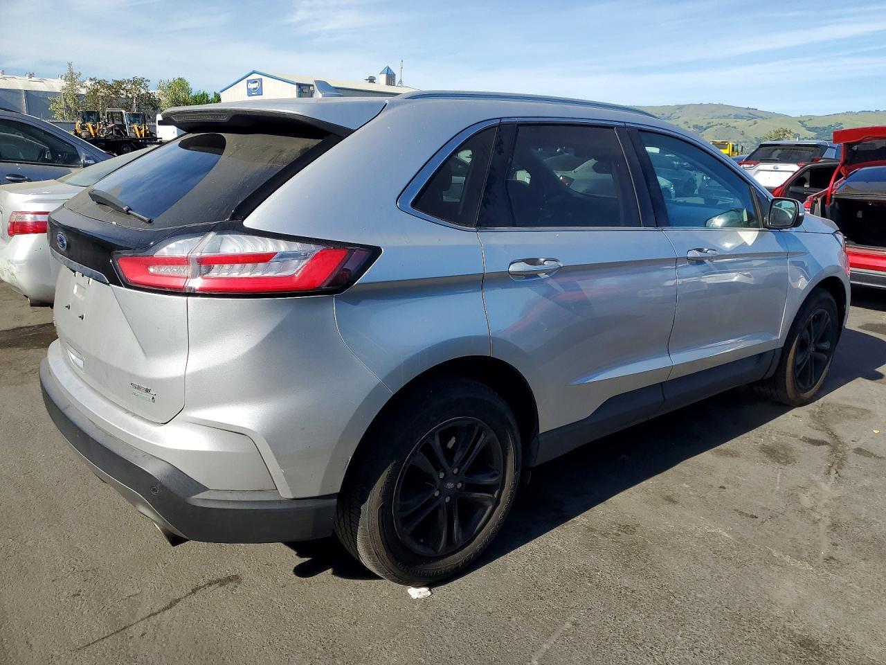 2019 Ford Edge Sel - zdjęcie 3