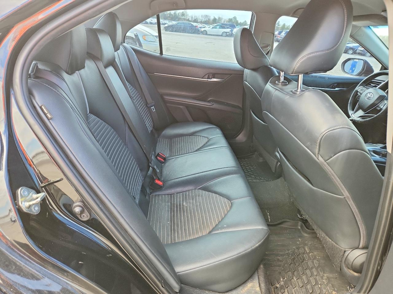 2019 Toyota Camry Se - zdjęcie 10