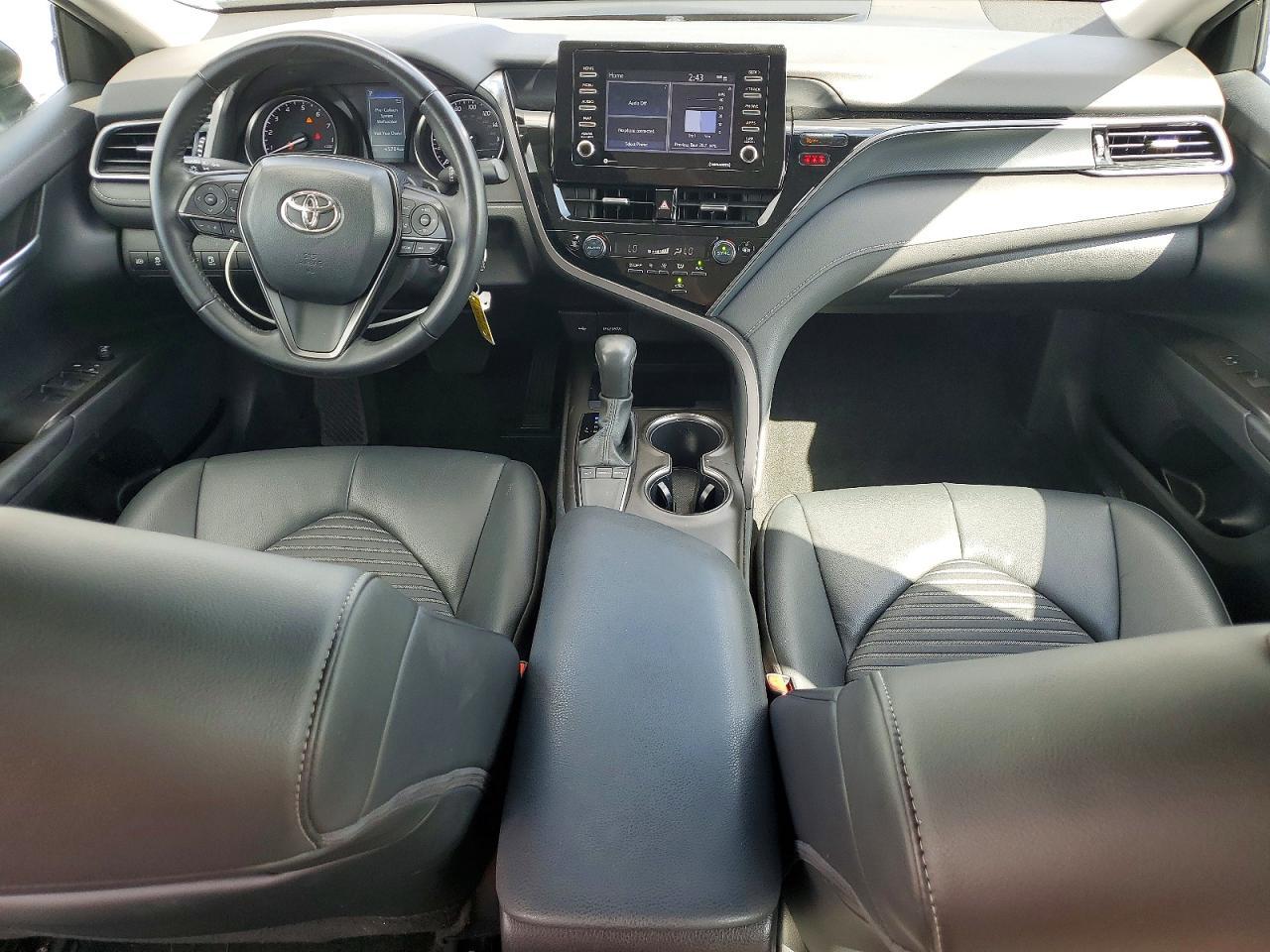 2023 Toyota Camry Se - zdjęcie 8
