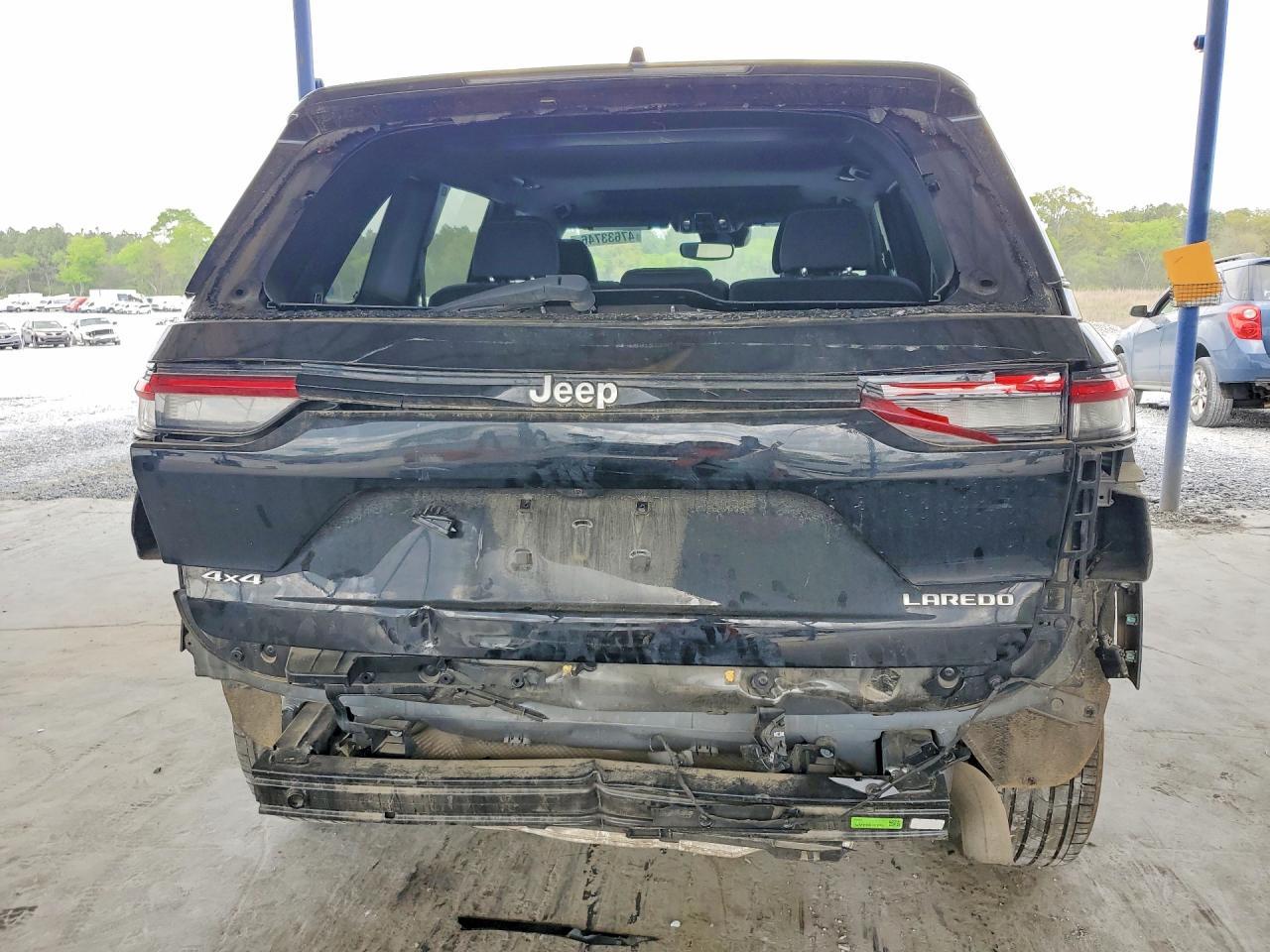 2024 Jeep Grand Cherokee Laredo - zdjęcie 6