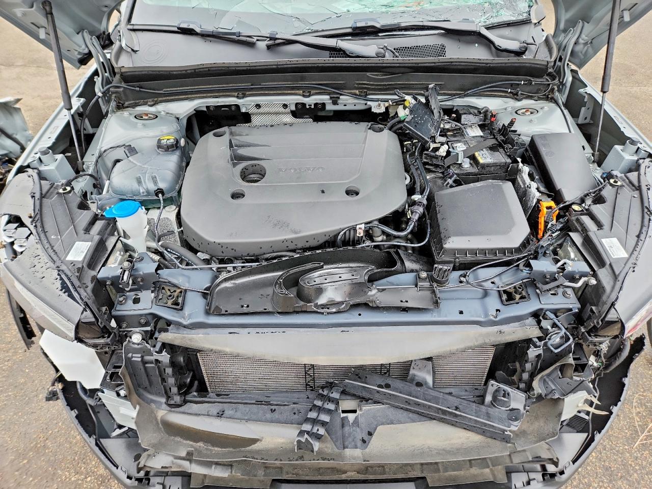 2024 Volvo Xc40 Plus - zdjęcie 12