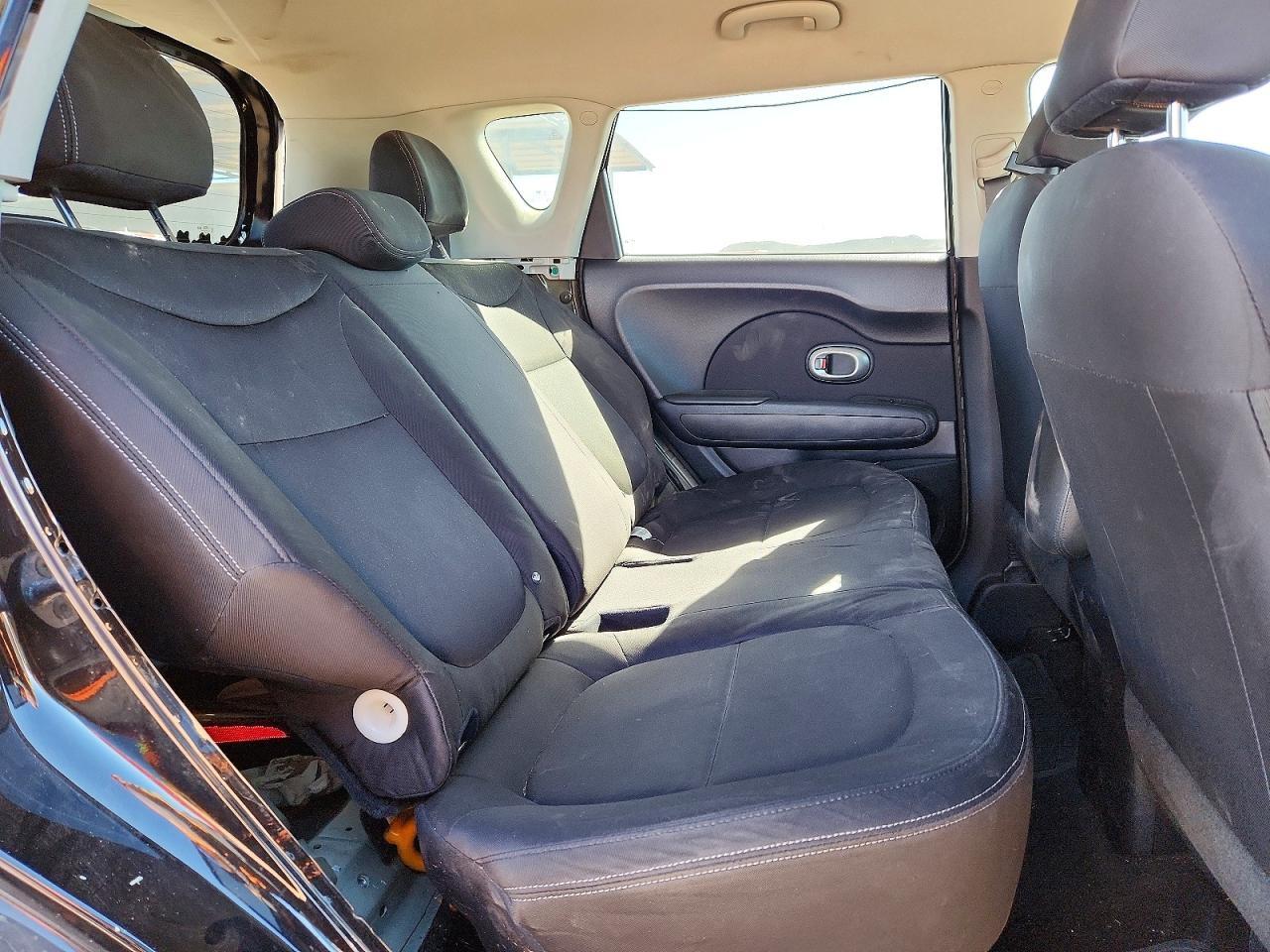 2016 Kia Soul Base - zdjęcie 10