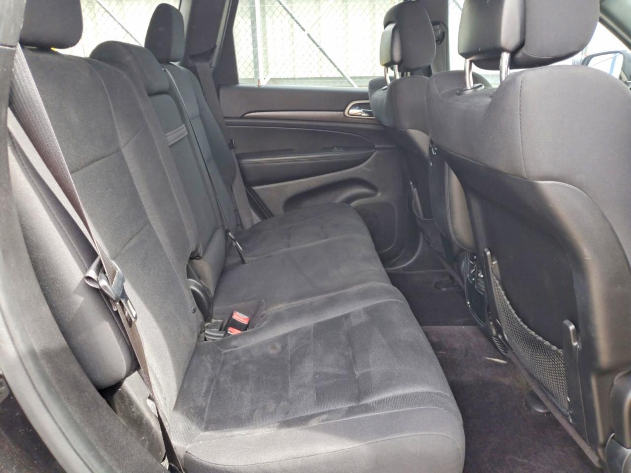 2015 Jeep Grand Cherokee Laredo - zdjęcie 11