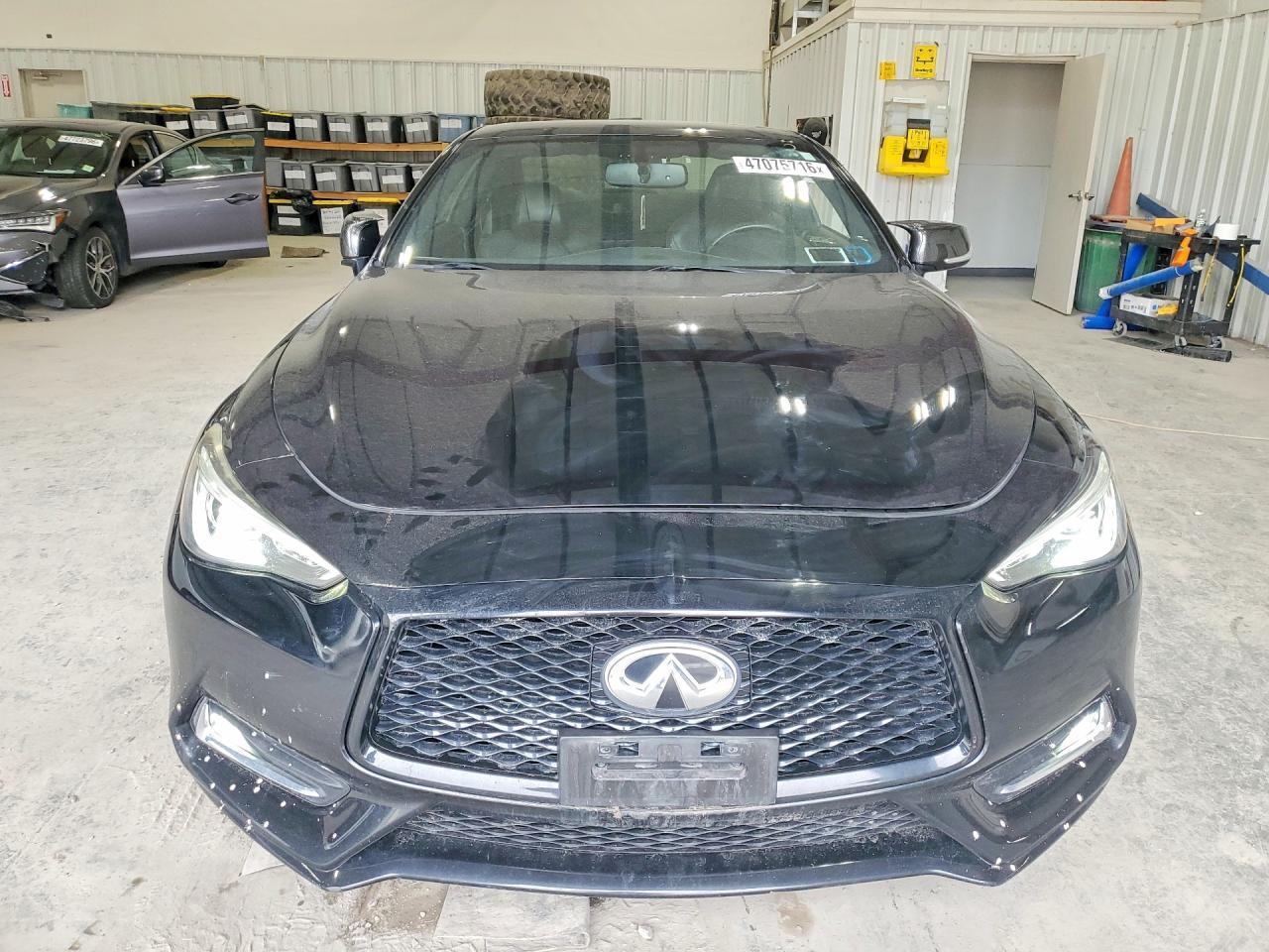 2018 Infiniti Q60 Red Sport 400 - zdjęcie 5