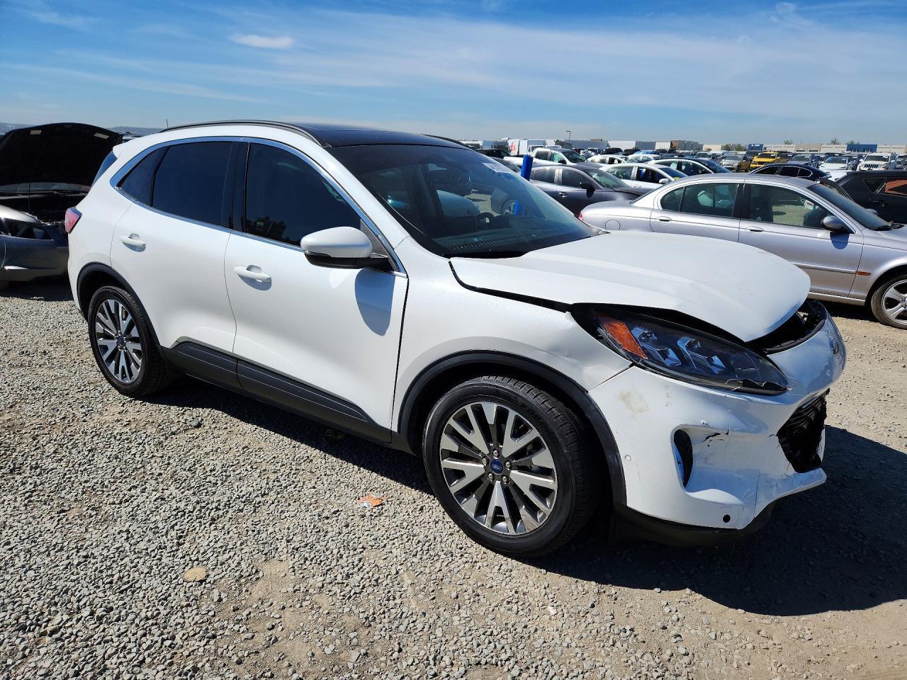 2020 Ford Escape Titanium - zdjęcie 4