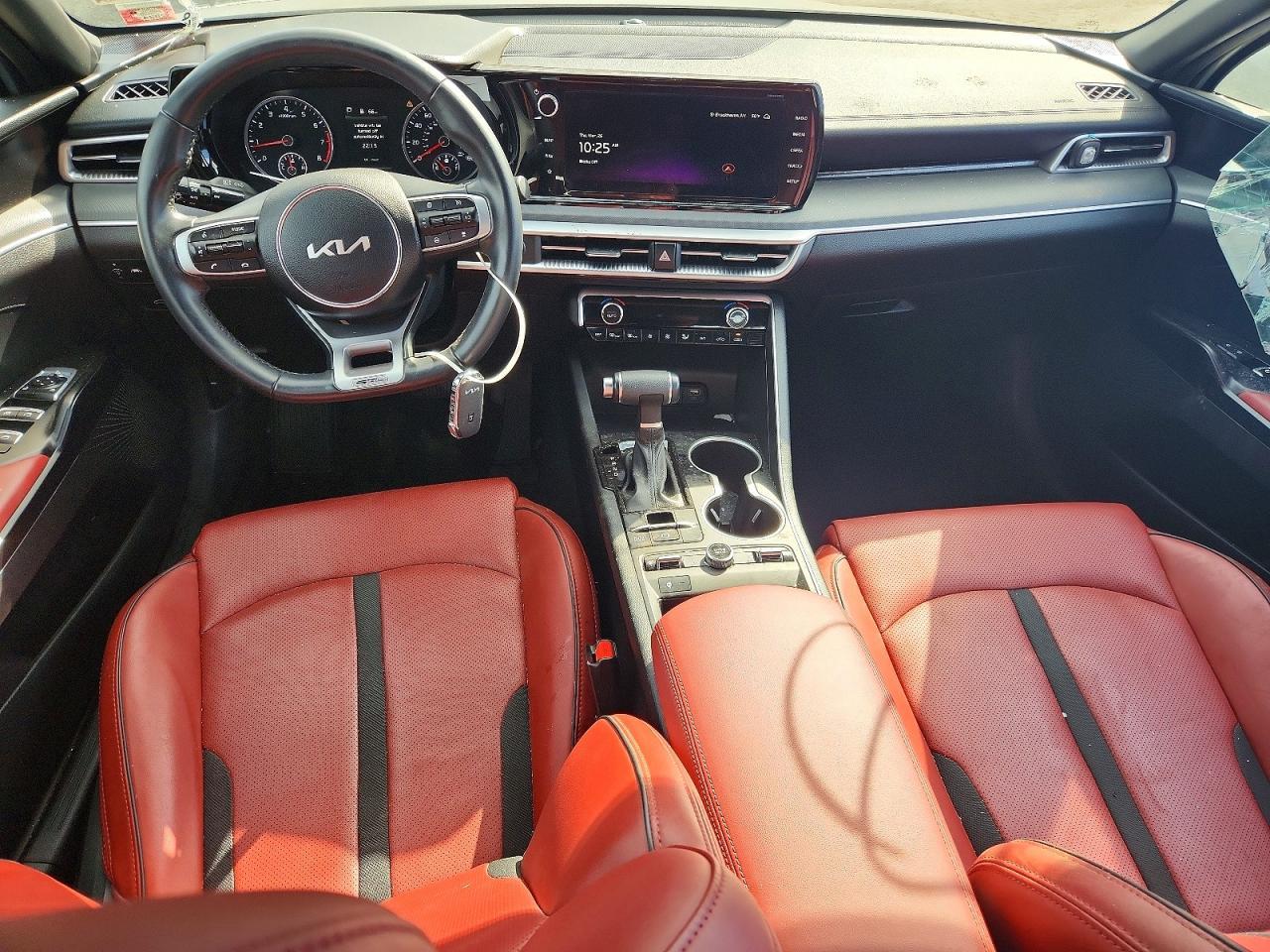 2024 Kia K5 Gt-Line - zdjęcie 8