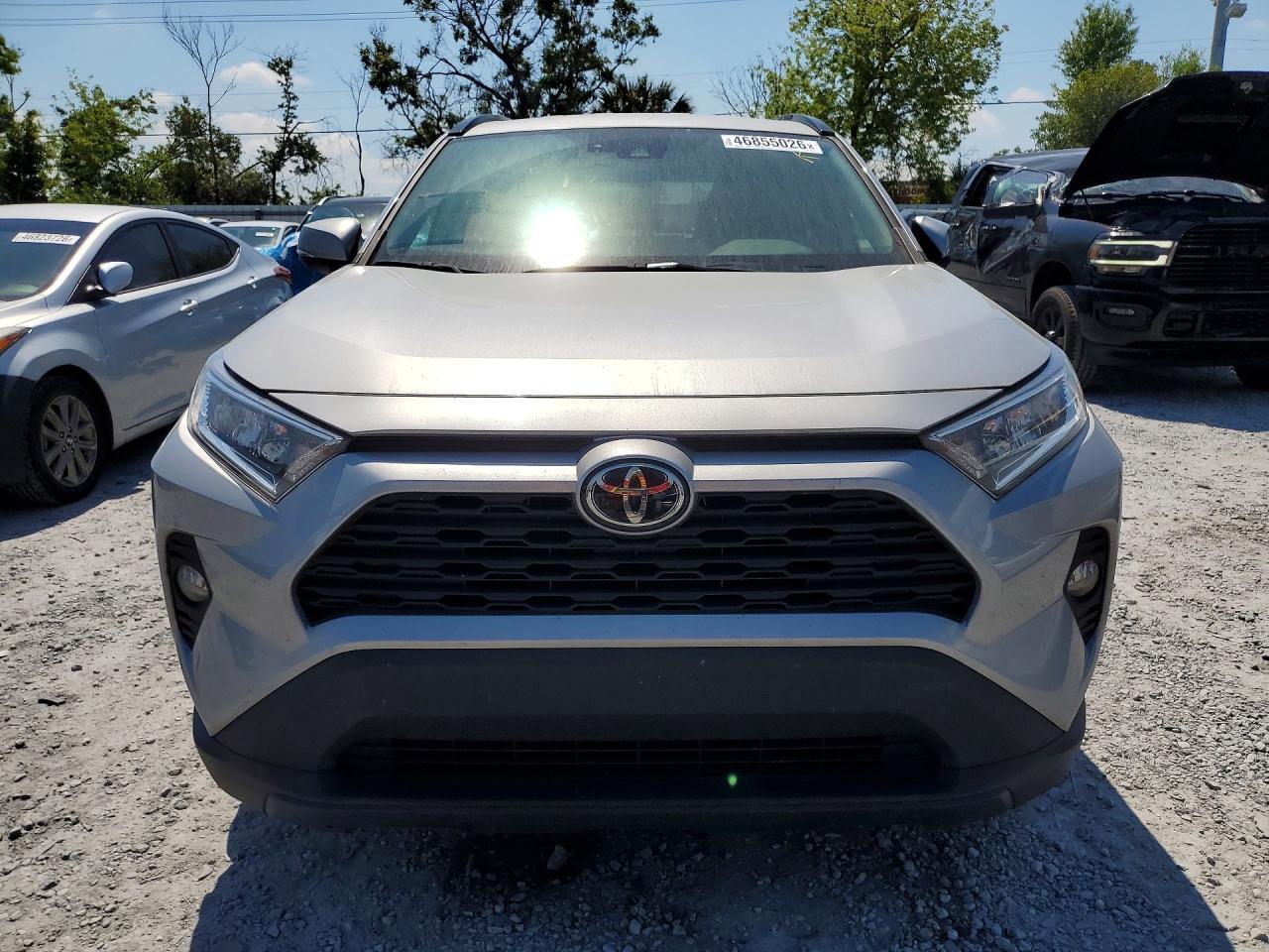 2021 Toyota Rav4 Xle - zdjęcie 5